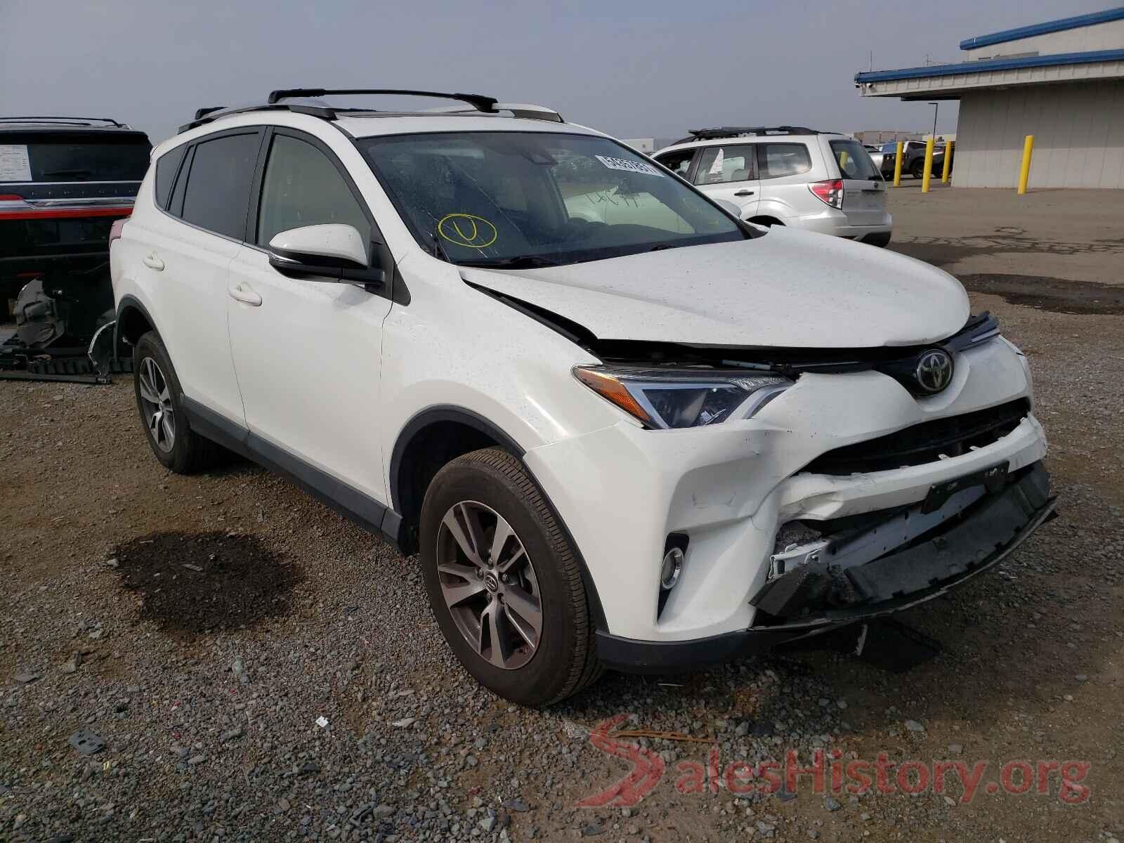 JTMWFREV9HJ117812 2017 TOYOTA RAV4