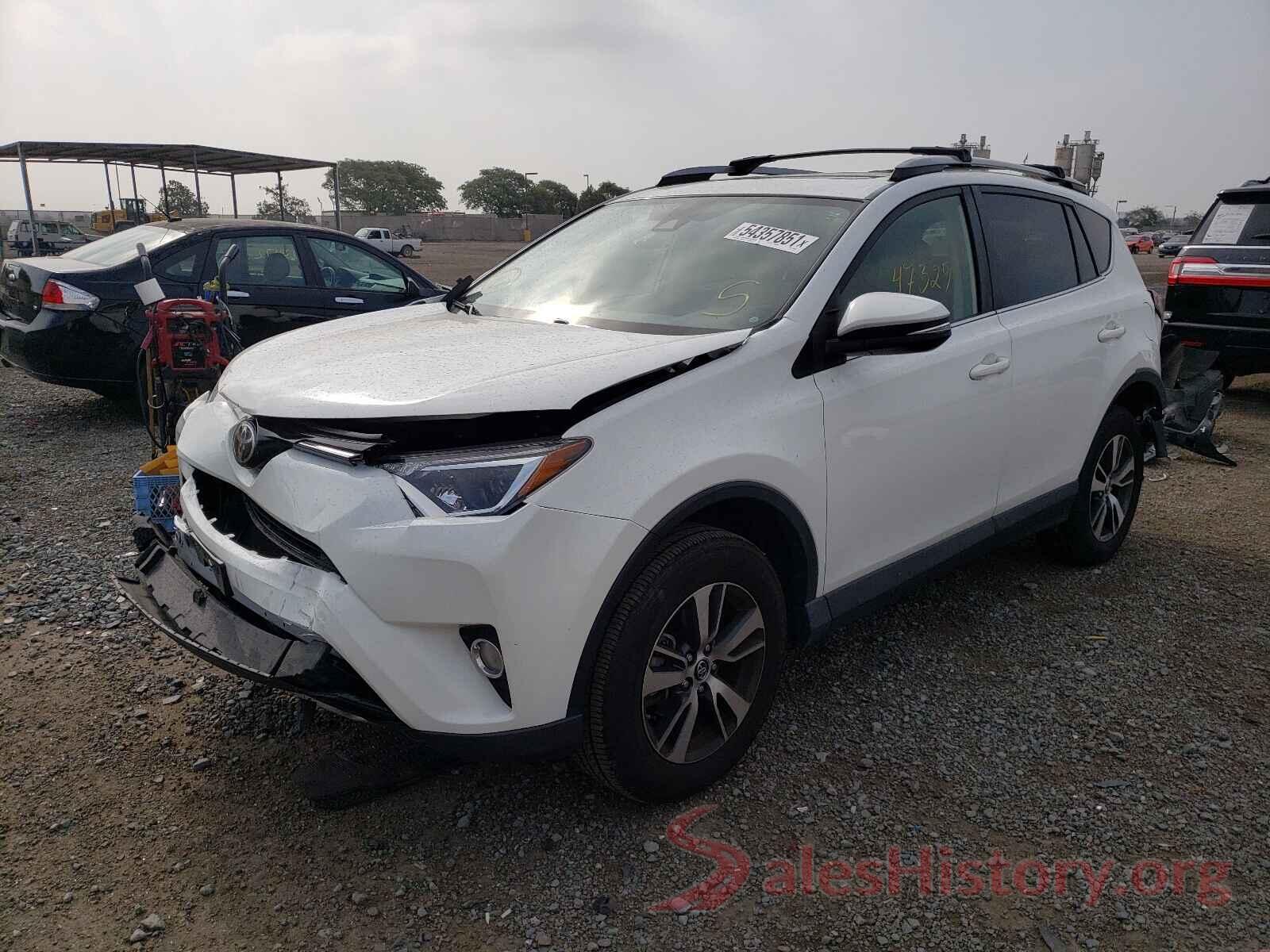 JTMWFREV9HJ117812 2017 TOYOTA RAV4