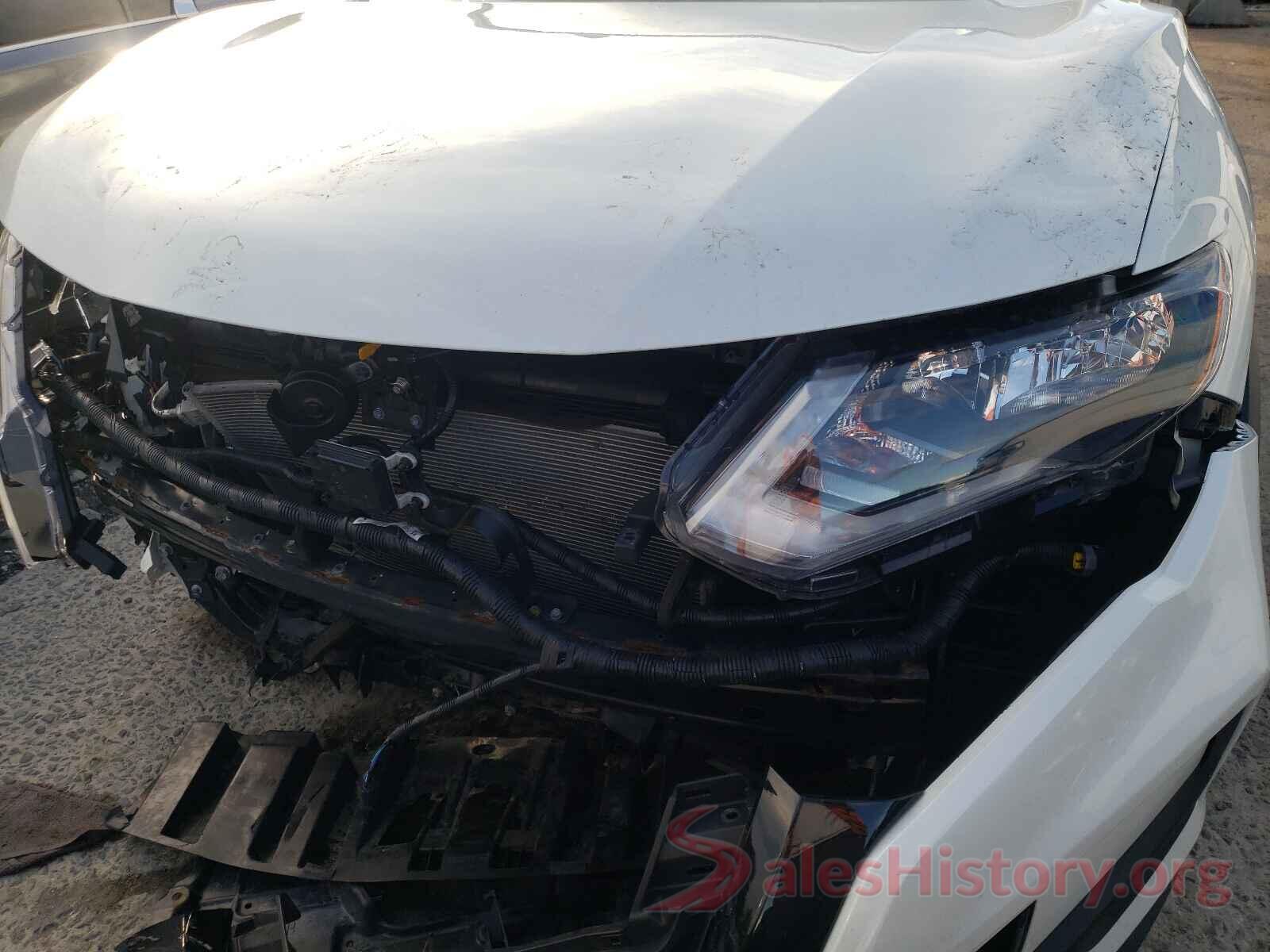 KNMAT2MV8JP567370 2018 NISSAN ROGUE