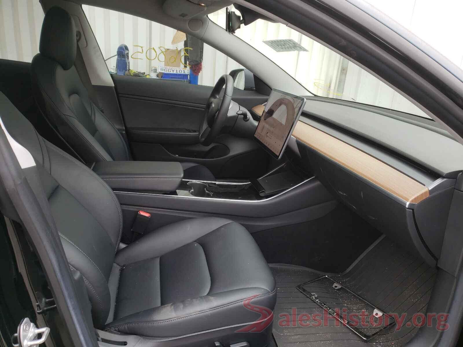 5YJ3E1EA3JF043532 2018 TESLA MODEL 3