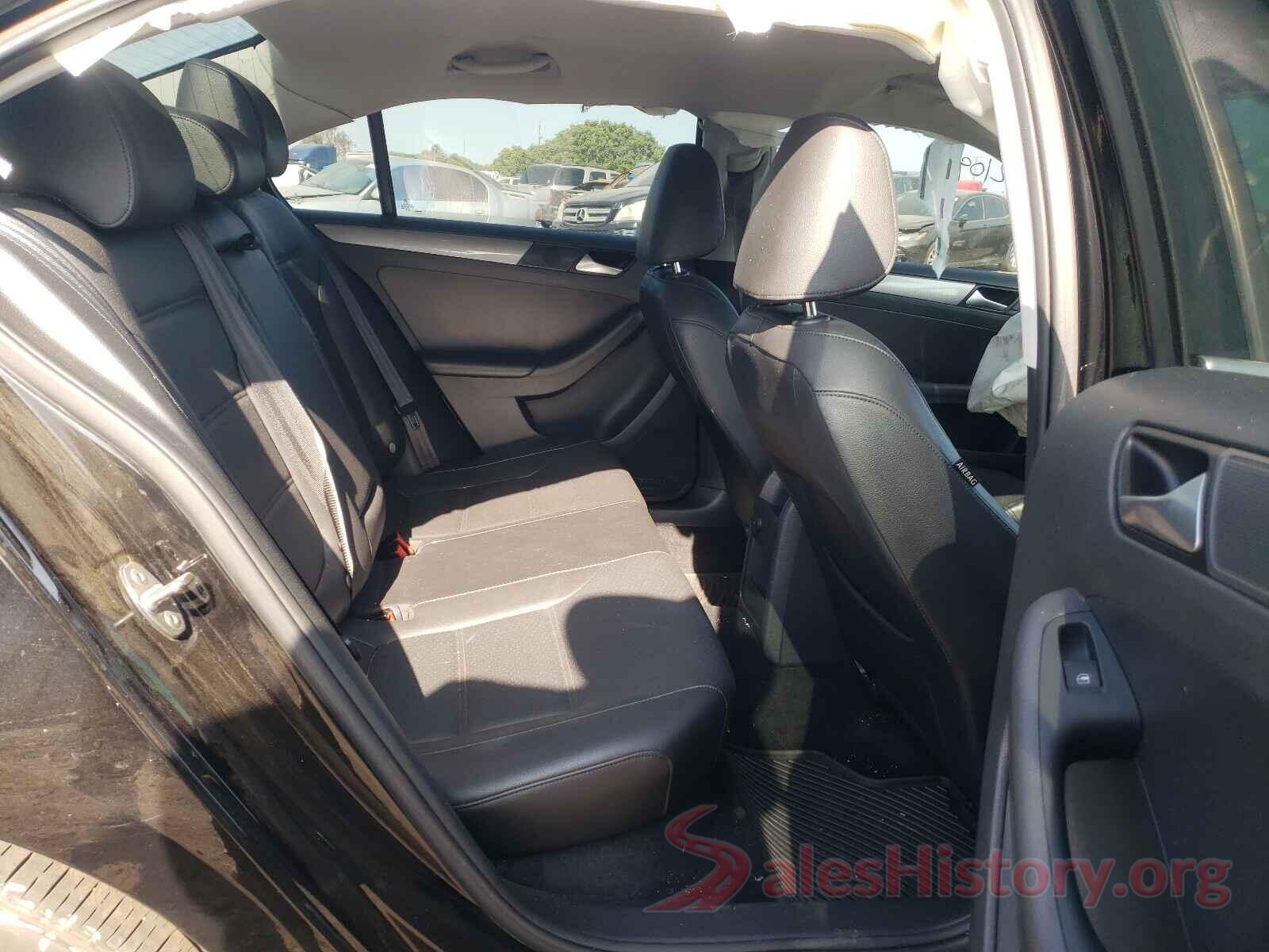 3VWDB7AJ9JM240512 2018 VOLKSWAGEN JETTA