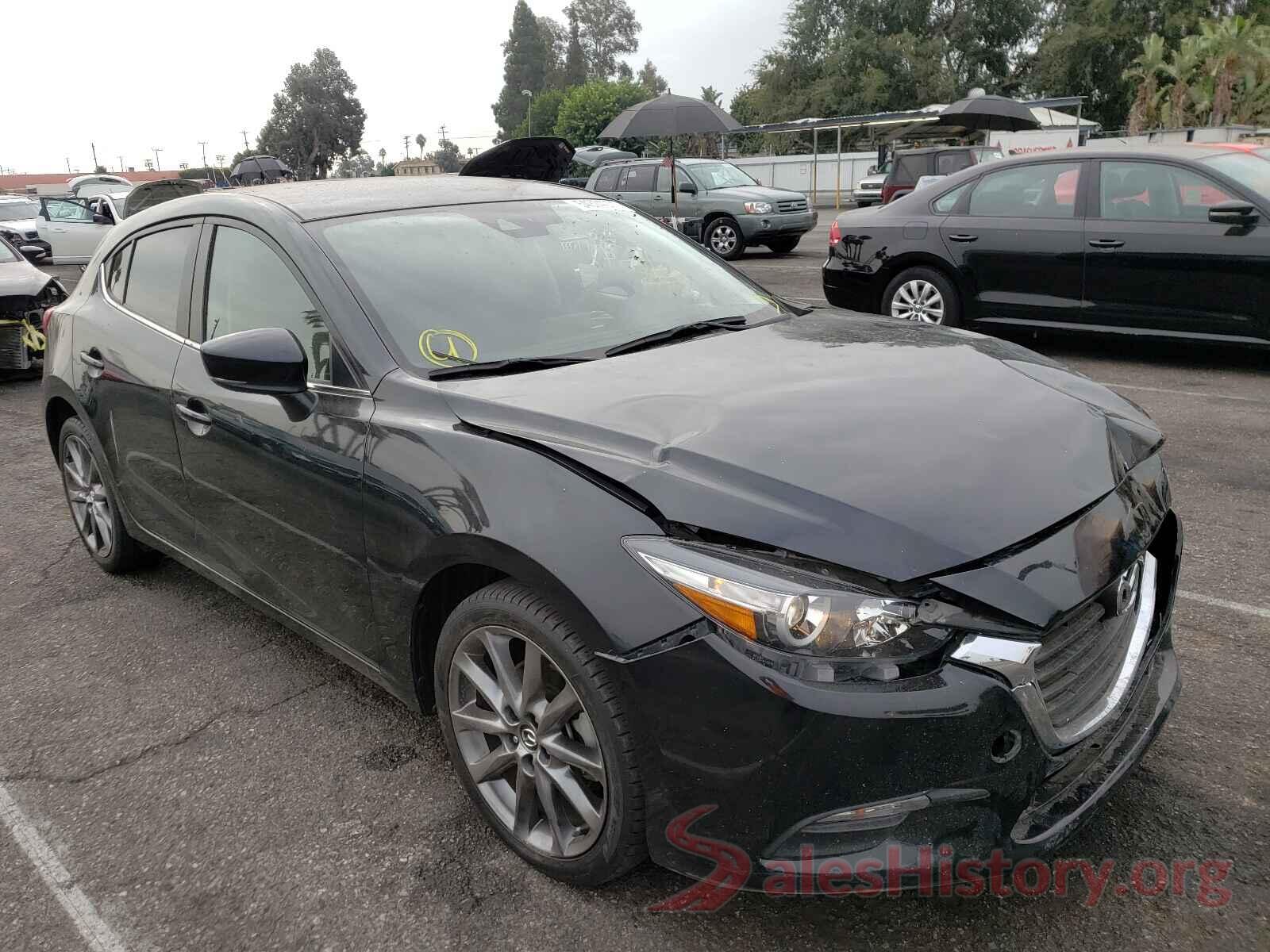 3MZBN1L39JM241573 2018 MAZDA 3