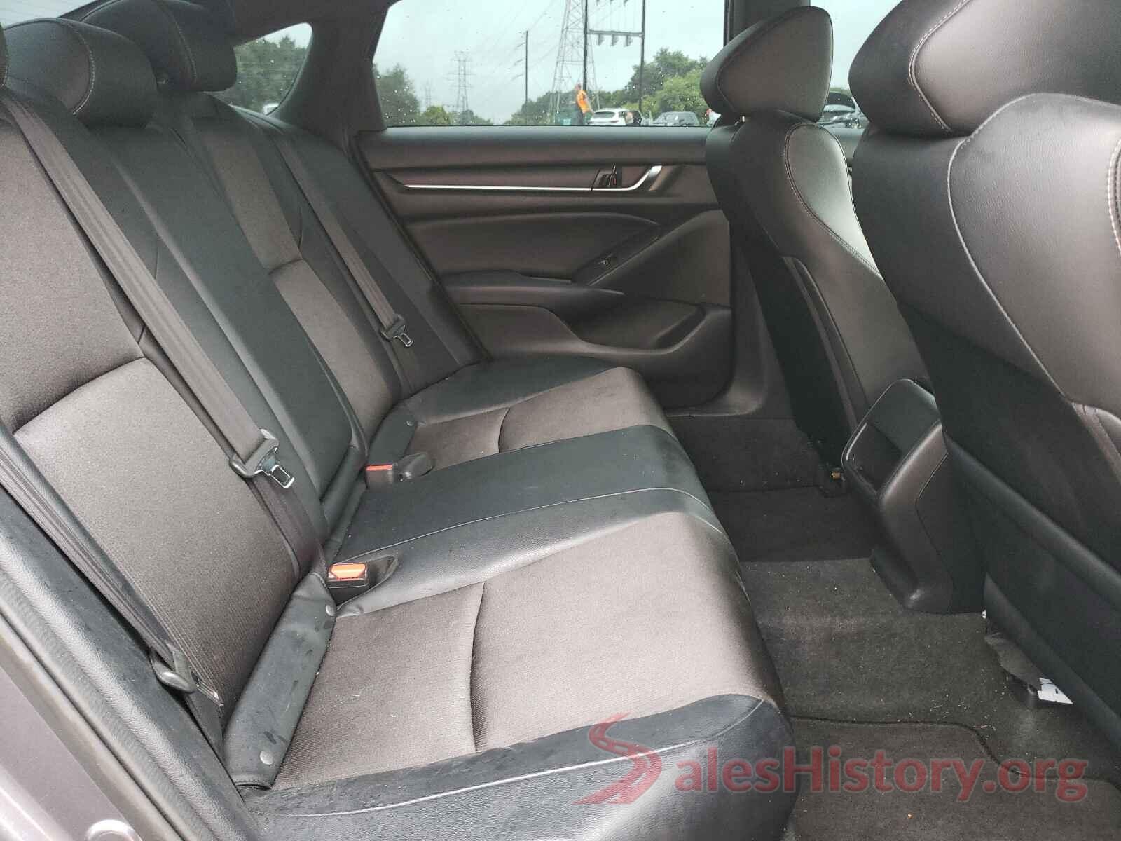 1HGCV1F32JA150128 2018 HONDA ACCORD