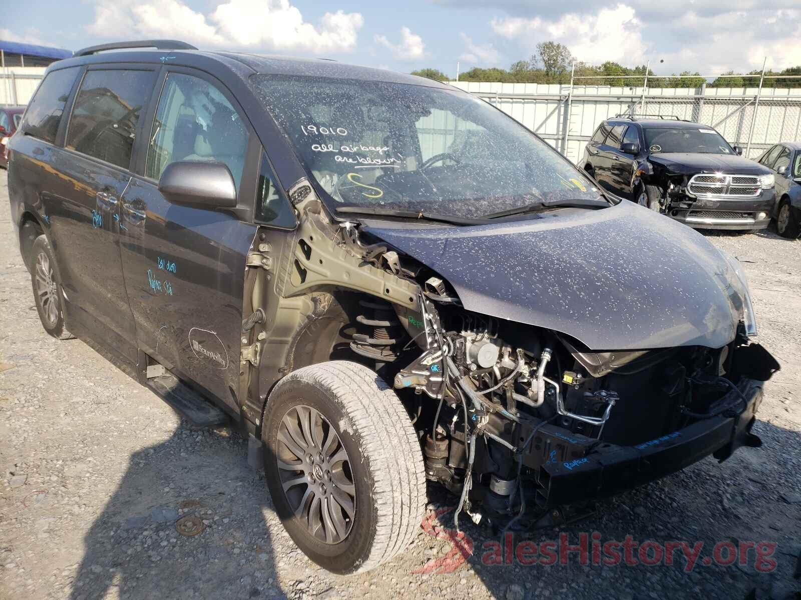 5TDYZ3DC8JS949146 2018 TOYOTA SIENNA