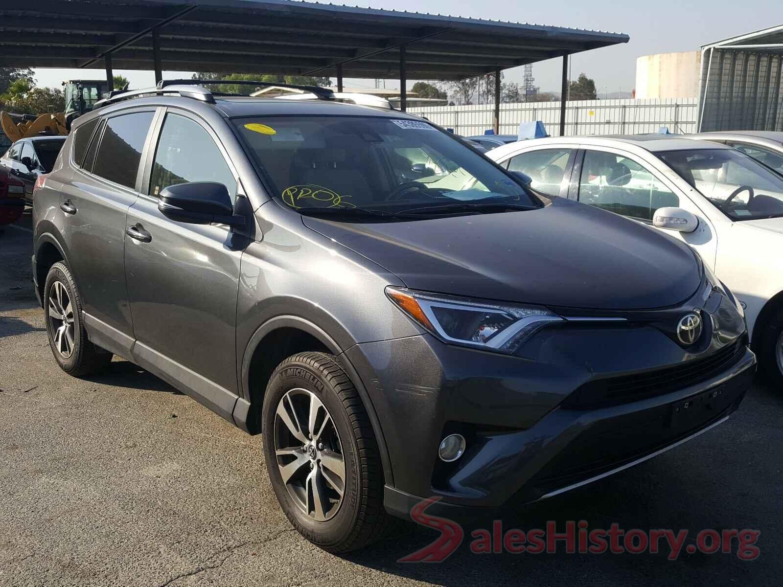 JTMRFREV8HD202099 2017 TOYOTA RAV4