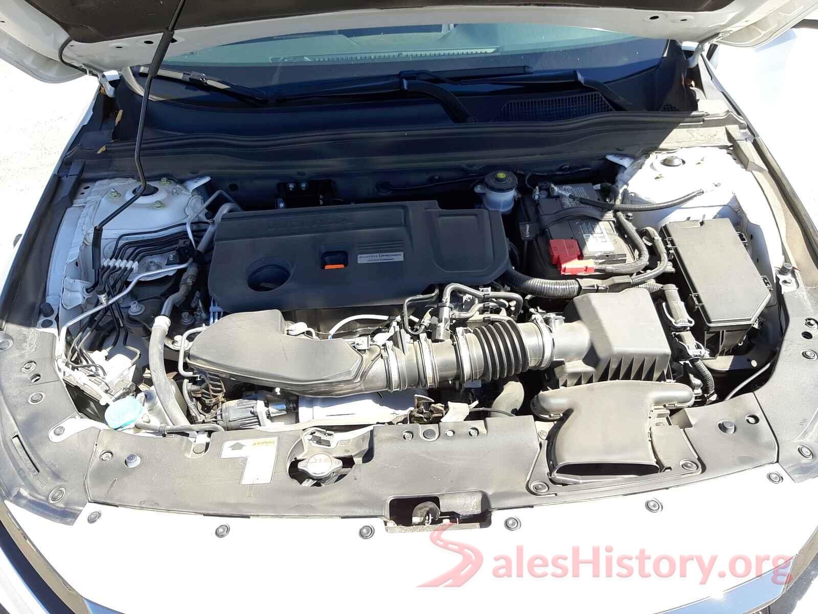 1HGCV2F3XJA013718 2018 HONDA ACCORD