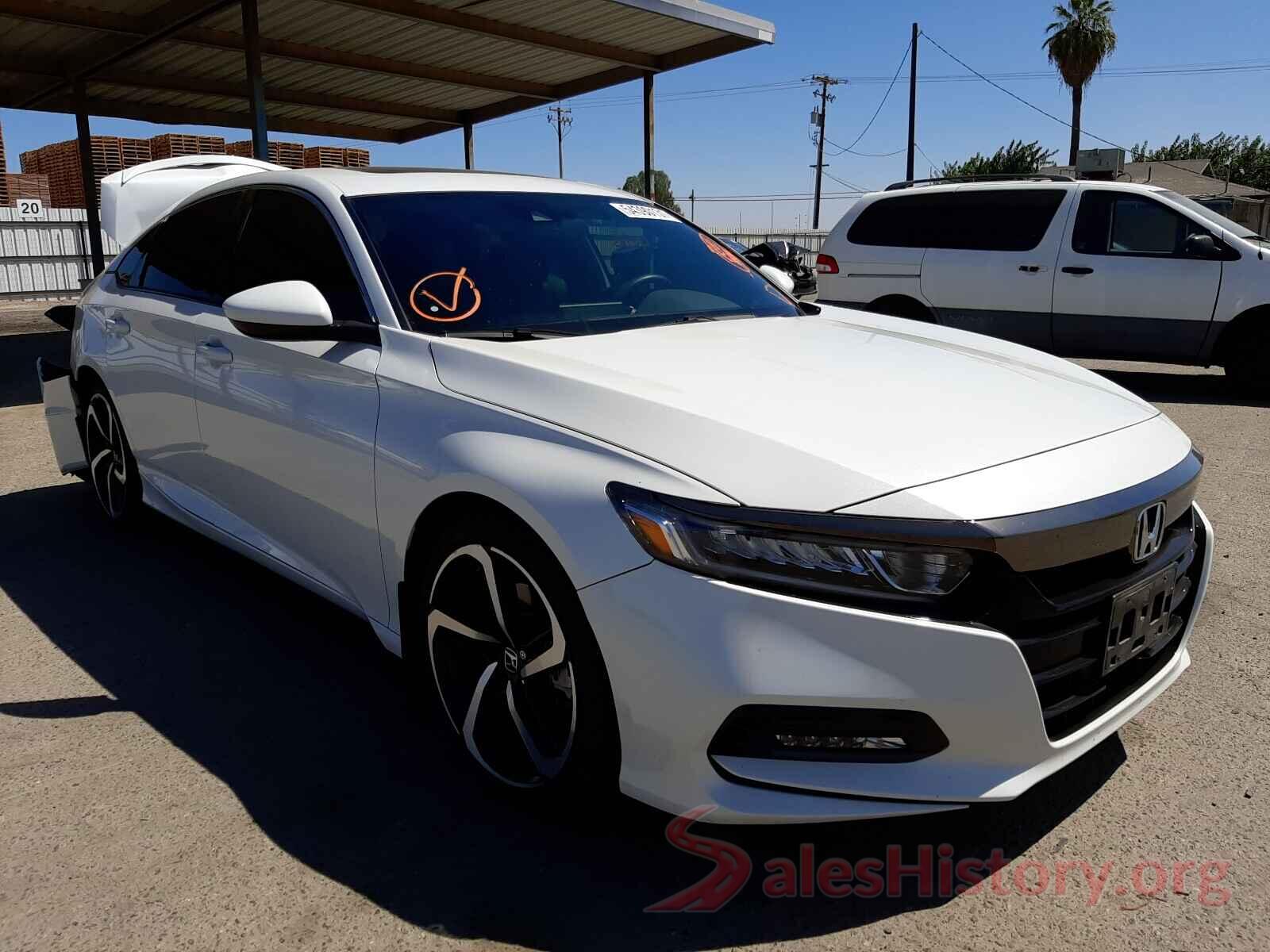 1HGCV2F3XJA013718 2018 HONDA ACCORD