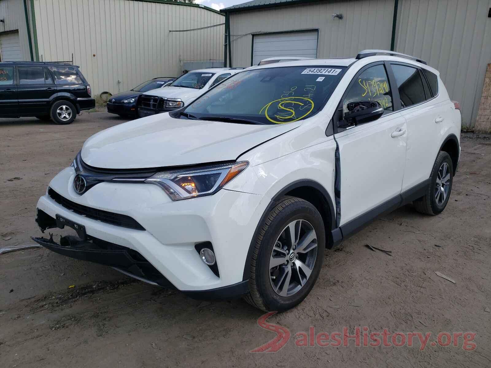 JTMRFREV9HJ169261 2017 TOYOTA RAV4