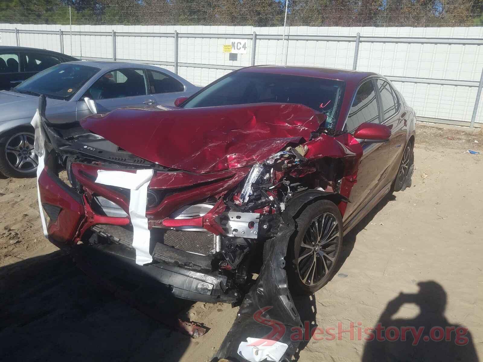 4T1B11HK2JU582397 2018 TOYOTA CAMRY