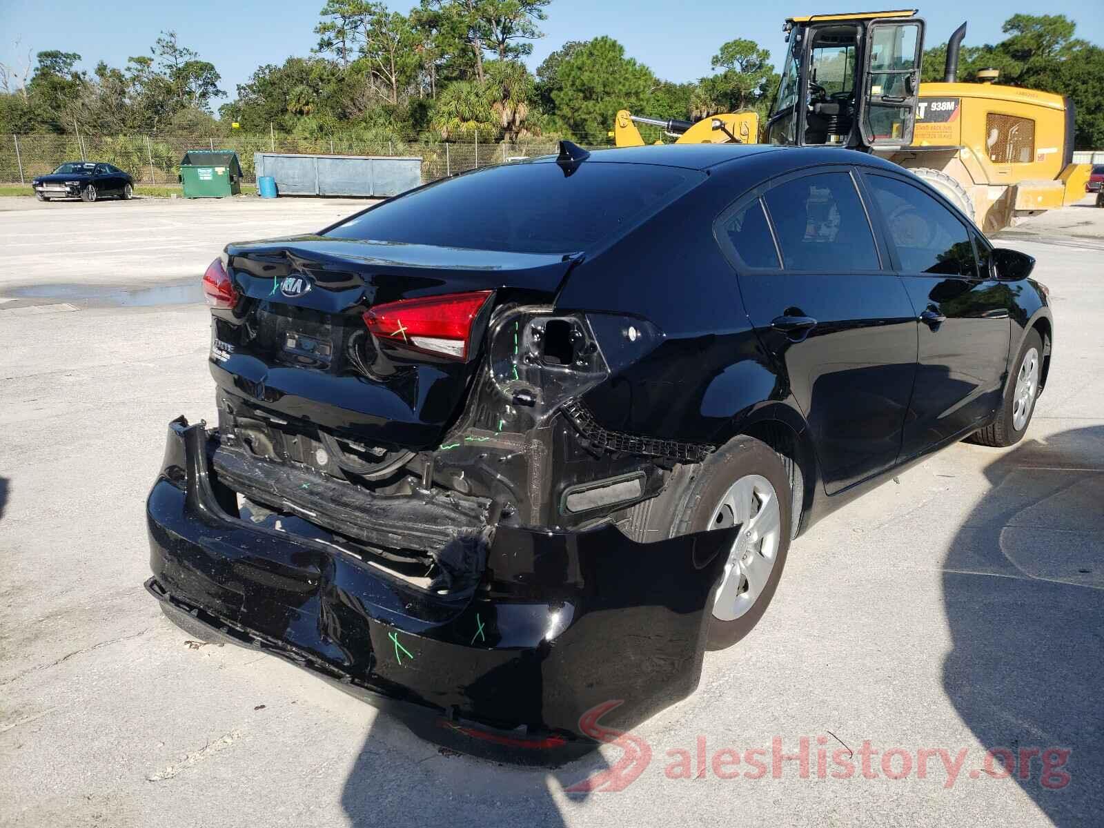 3KPFK4A72JE275191 2018 KIA FORTE