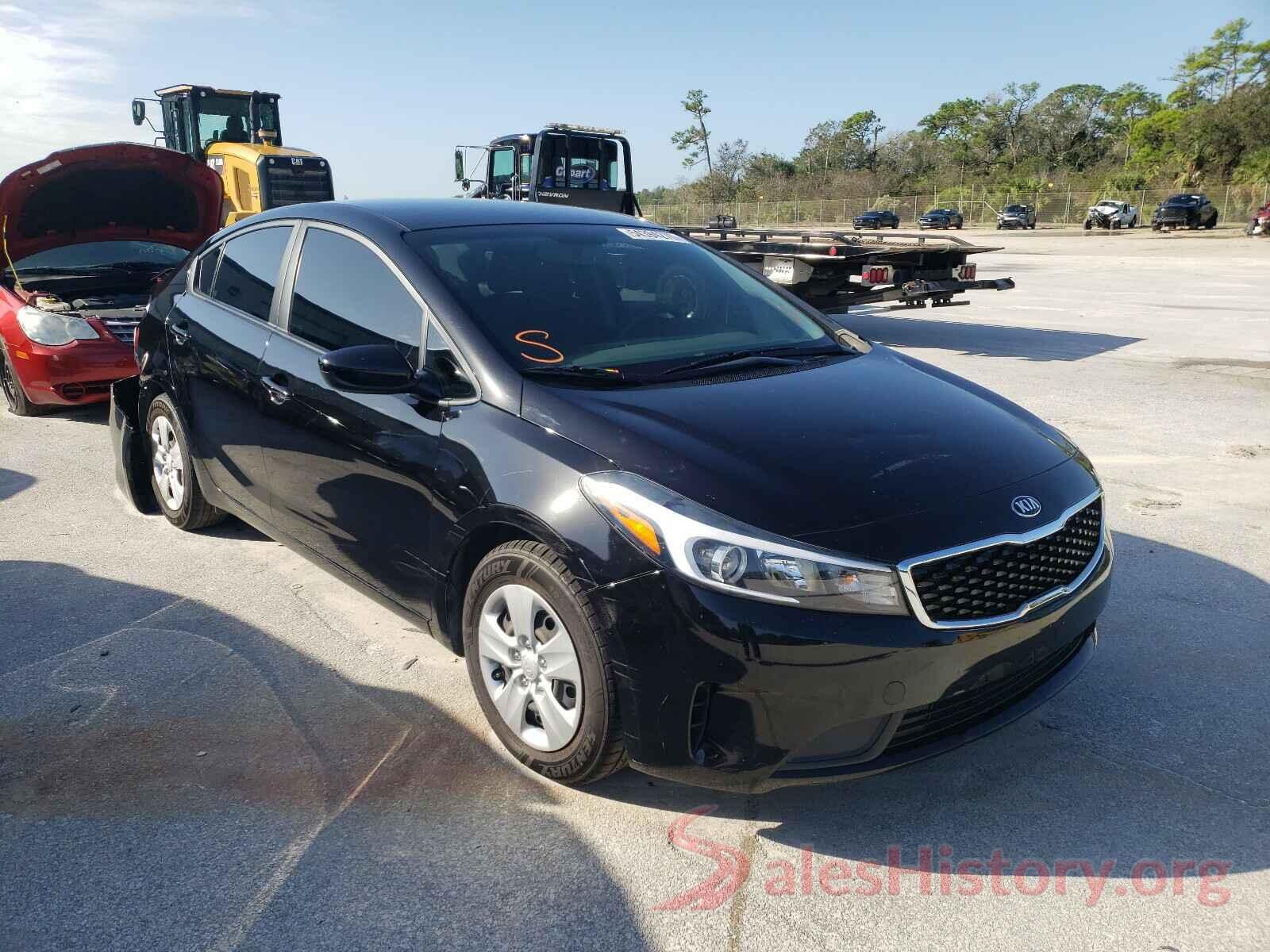 3KPFK4A72JE275191 2018 KIA FORTE