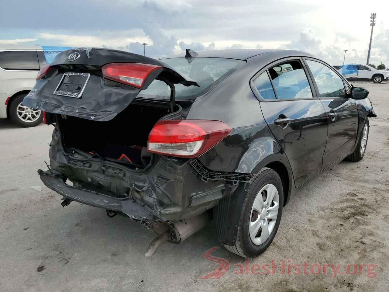 3KPFL4A72HE045383 2017 KIA FORTE