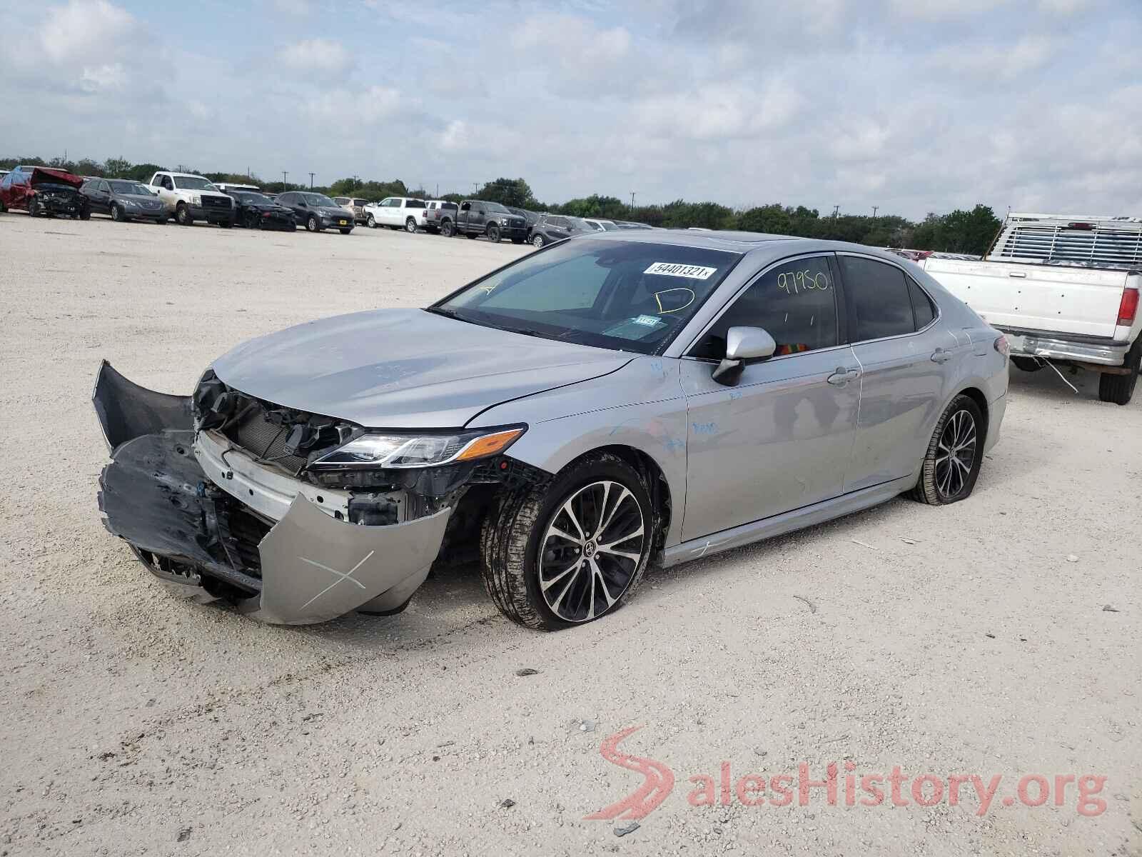 4T1B11HK2JU002436 2018 TOYOTA CAMRY