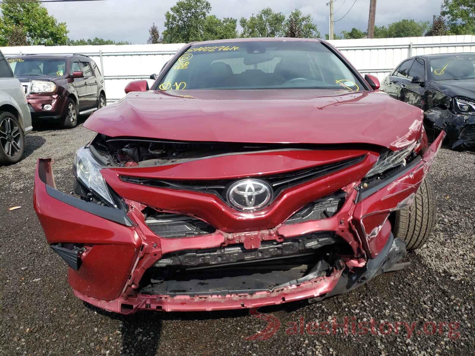 4T1B11HK3JU520104 2018 TOYOTA CAMRY