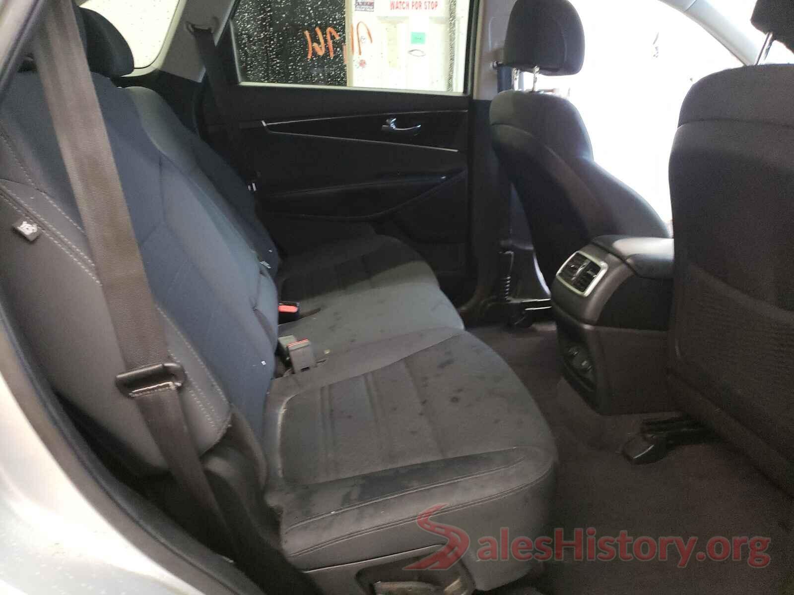 5XYPGDA5XHG235250 2017 KIA SORENTO