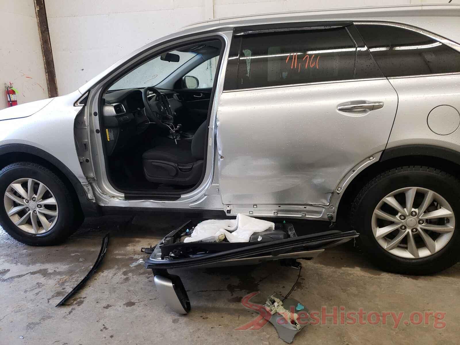 5XYPGDA5XHG235250 2017 KIA SORENTO