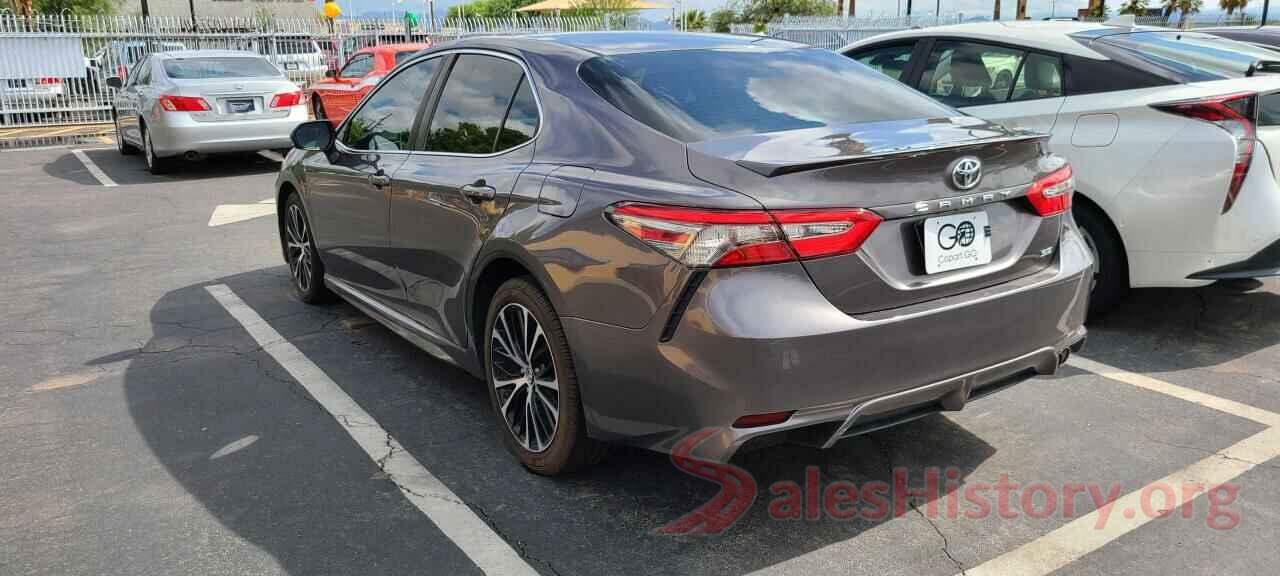 4T1B11HK4JU552544 2018 TOYOTA CAMRY