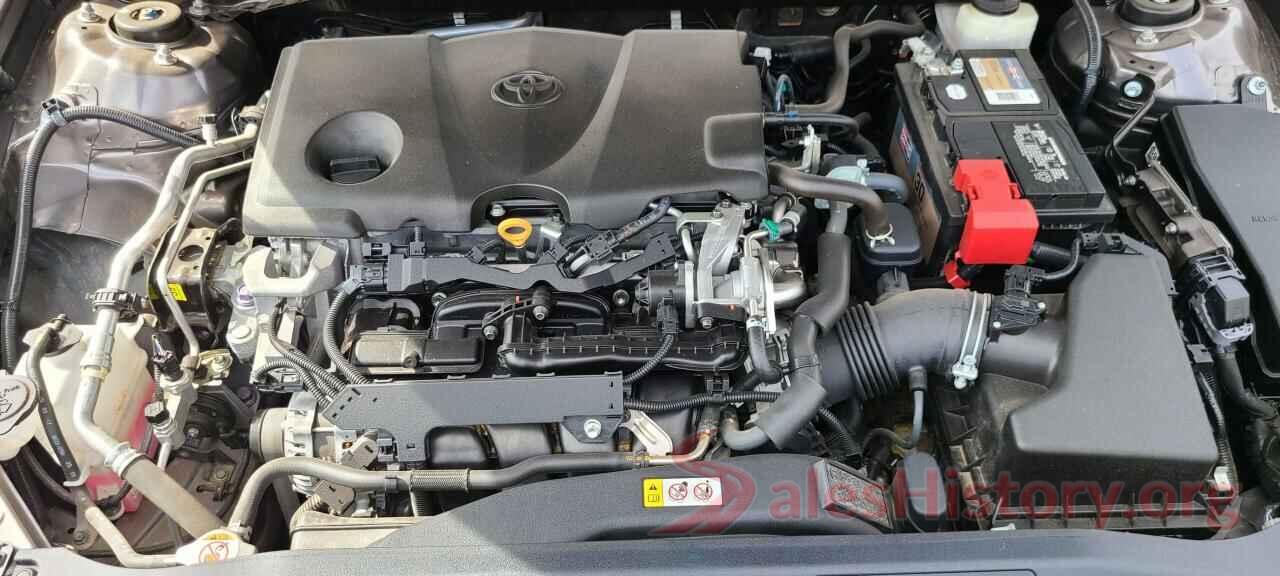 4T1B11HK4JU552544 2018 TOYOTA CAMRY