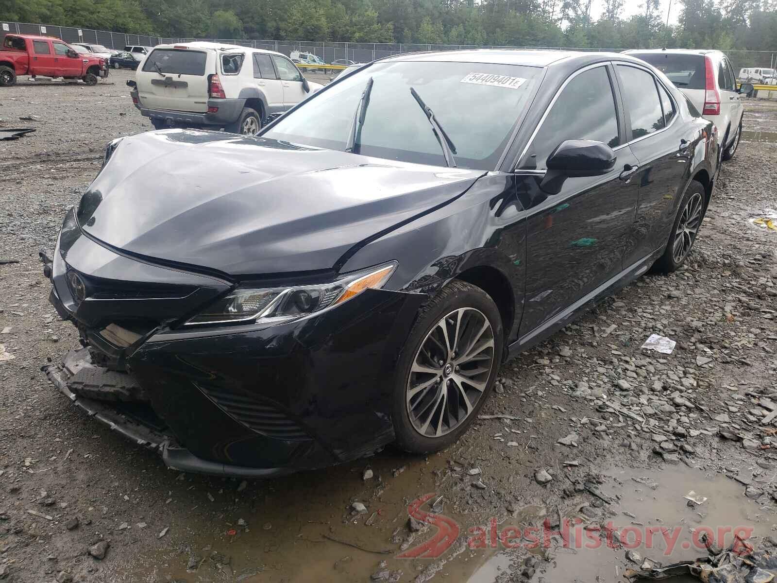 4T1B11HK1JU584156 2018 TOYOTA CAMRY