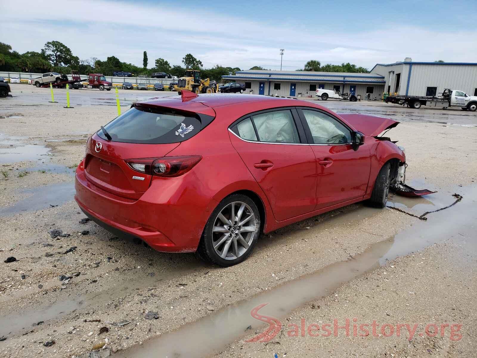 3MZBN1M3XJM217541 2018 MAZDA 3