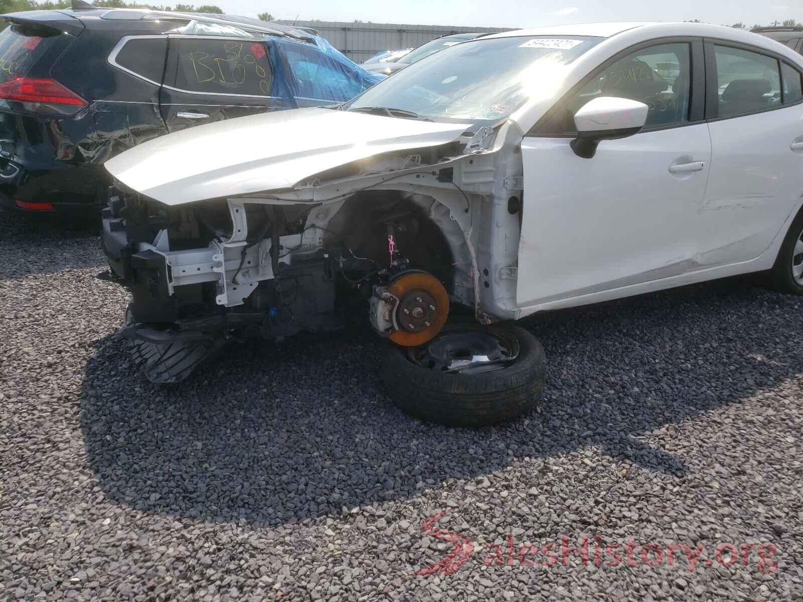 3MZBN1U79JM267446 2018 MAZDA 3