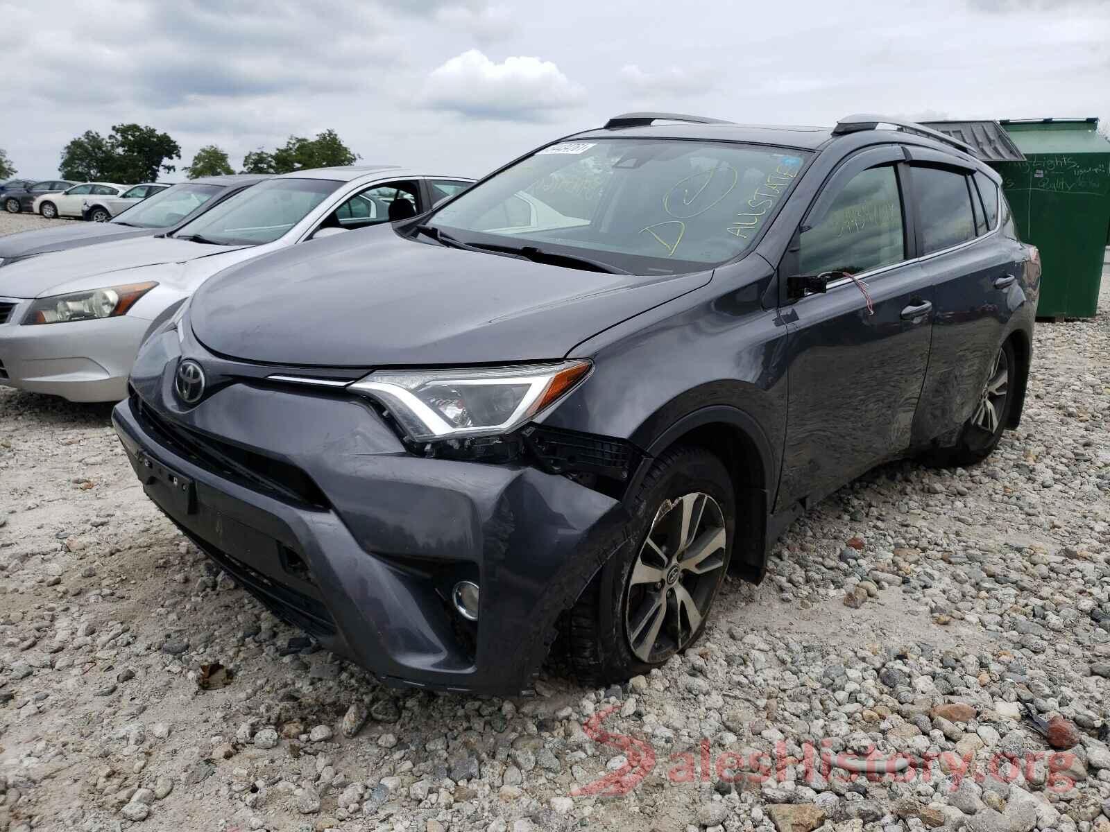 JTMRFREV0HJ708415 2017 TOYOTA RAV4