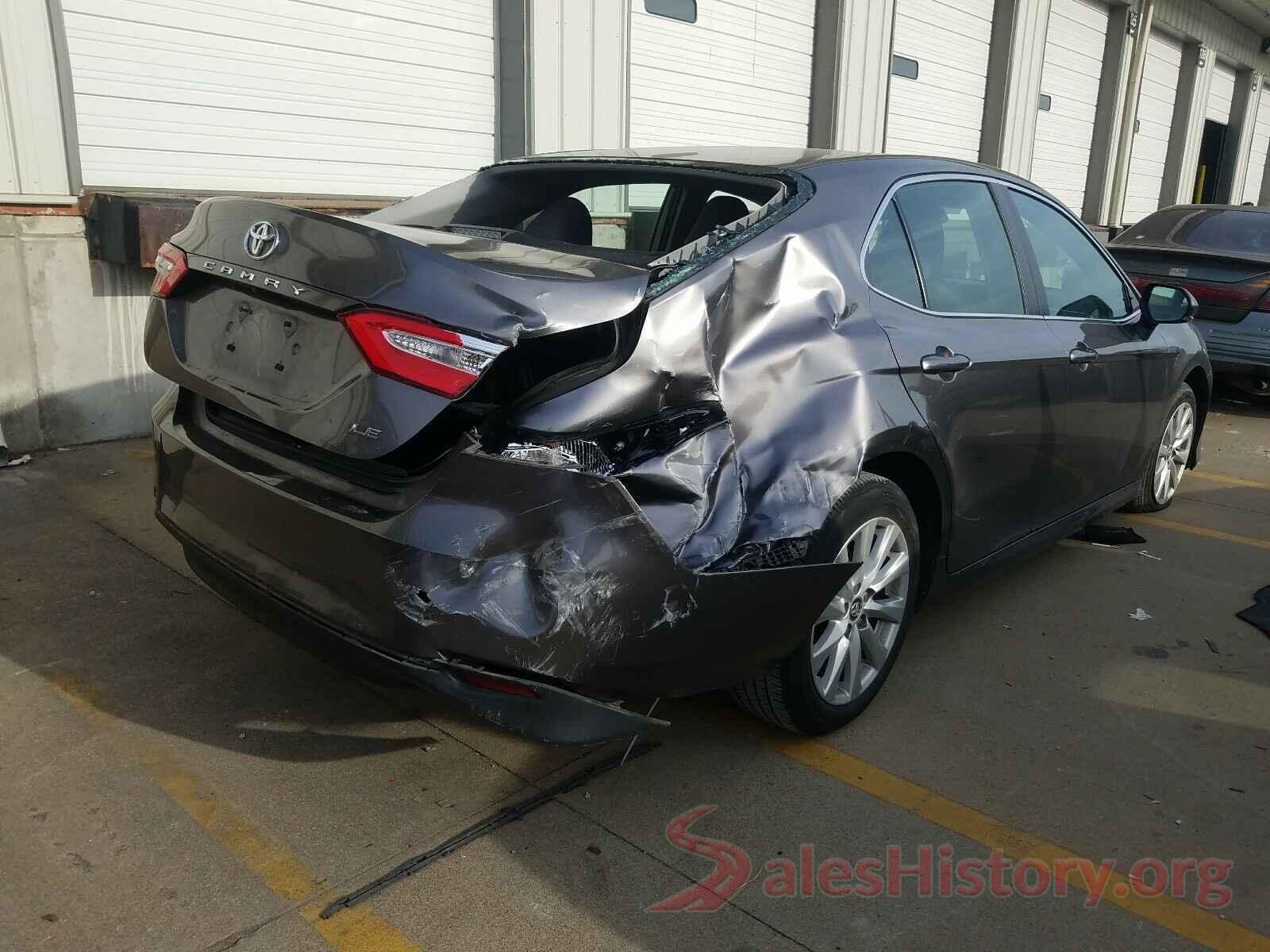 4T1B11HK9JU622328 2018 TOYOTA CAMRY