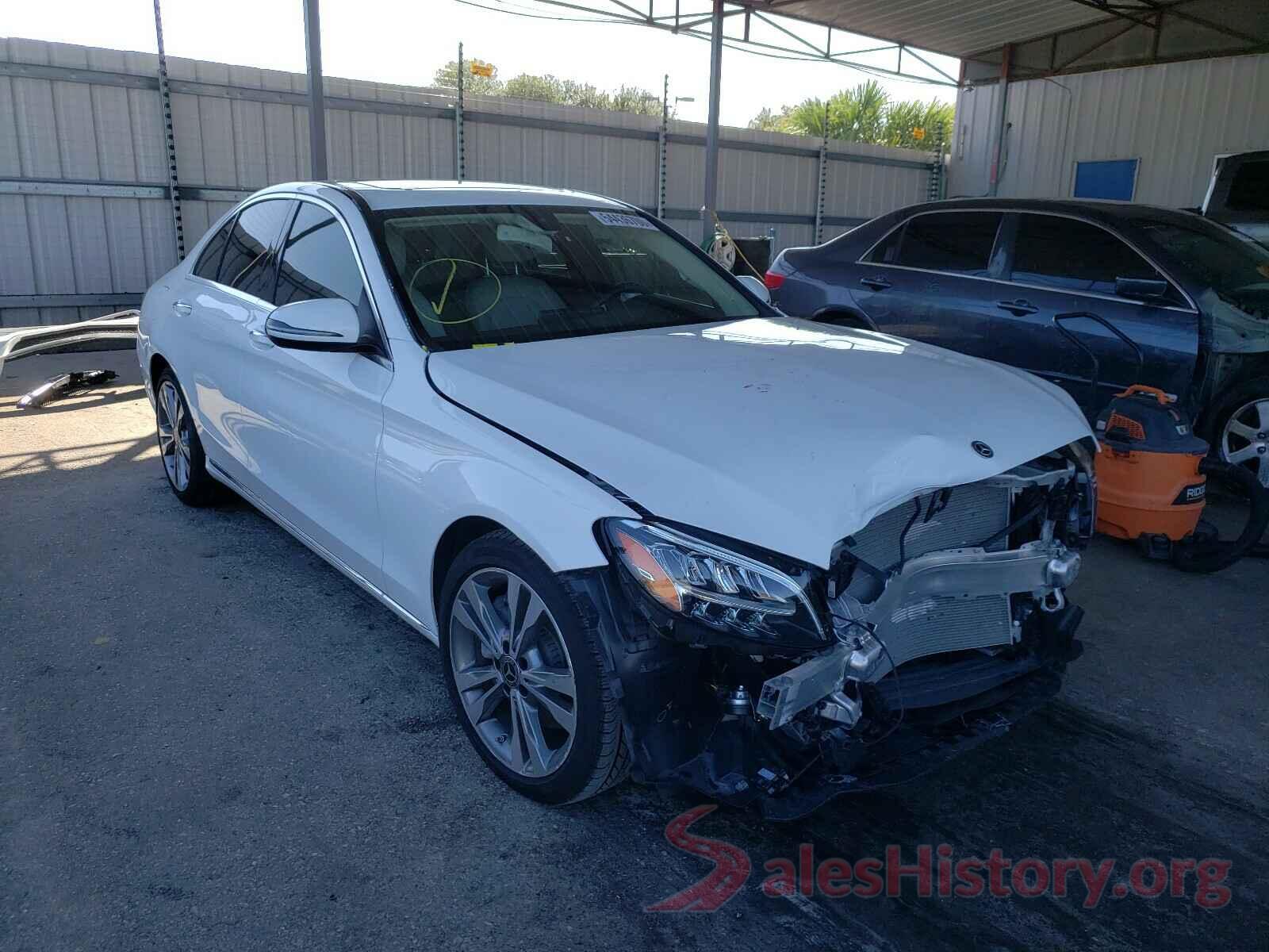 55SWF8DB0KU303480 2019 MERCEDES-BENZ C CLASS