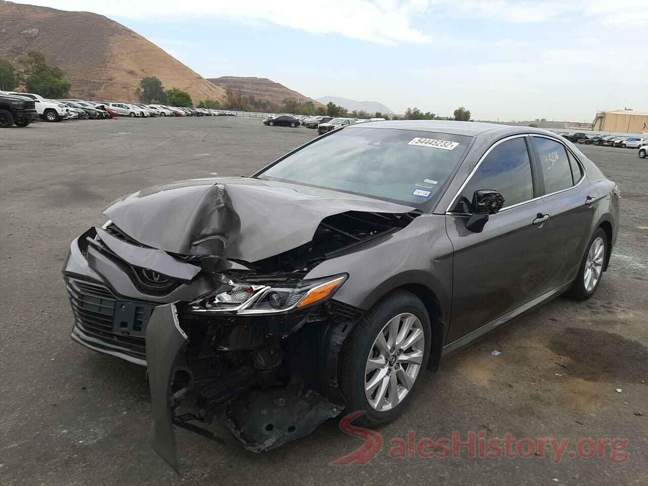 4T1B11HK5JU024589 2018 TOYOTA CAMRY