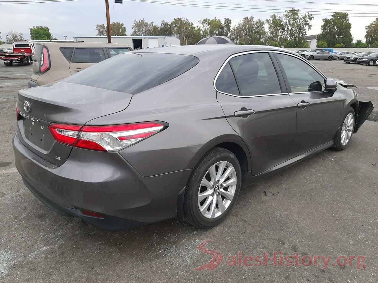 4T1B11HK5JU024589 2018 TOYOTA CAMRY