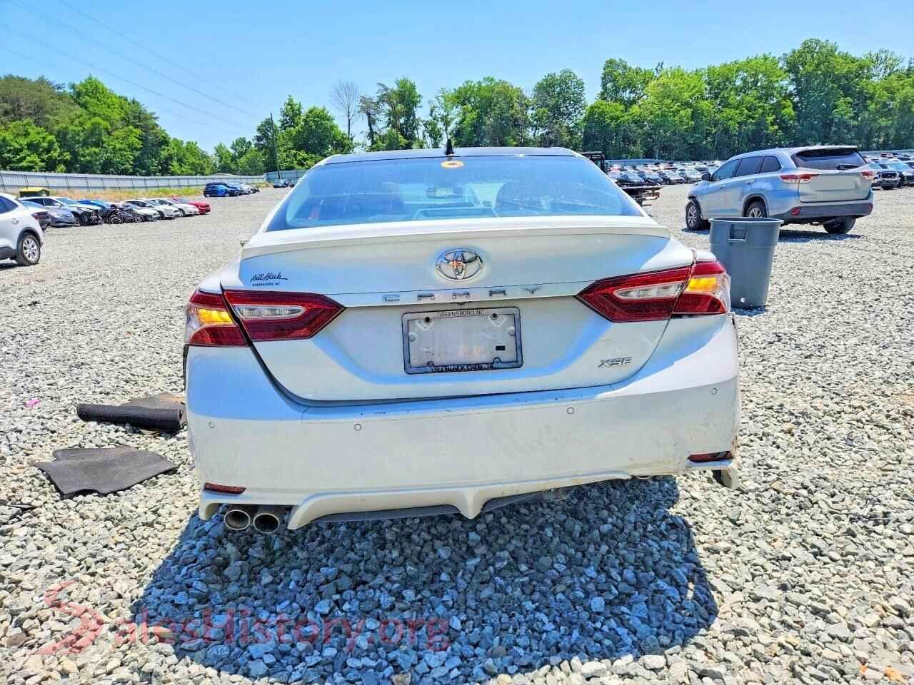 2018 TOYOTA CAMRY VIN 4T1BZ1HK0JU019387, left side view
