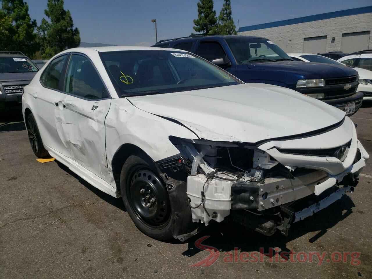 4T1G11AK5NU619092 2022 TOYOTA CAMRY