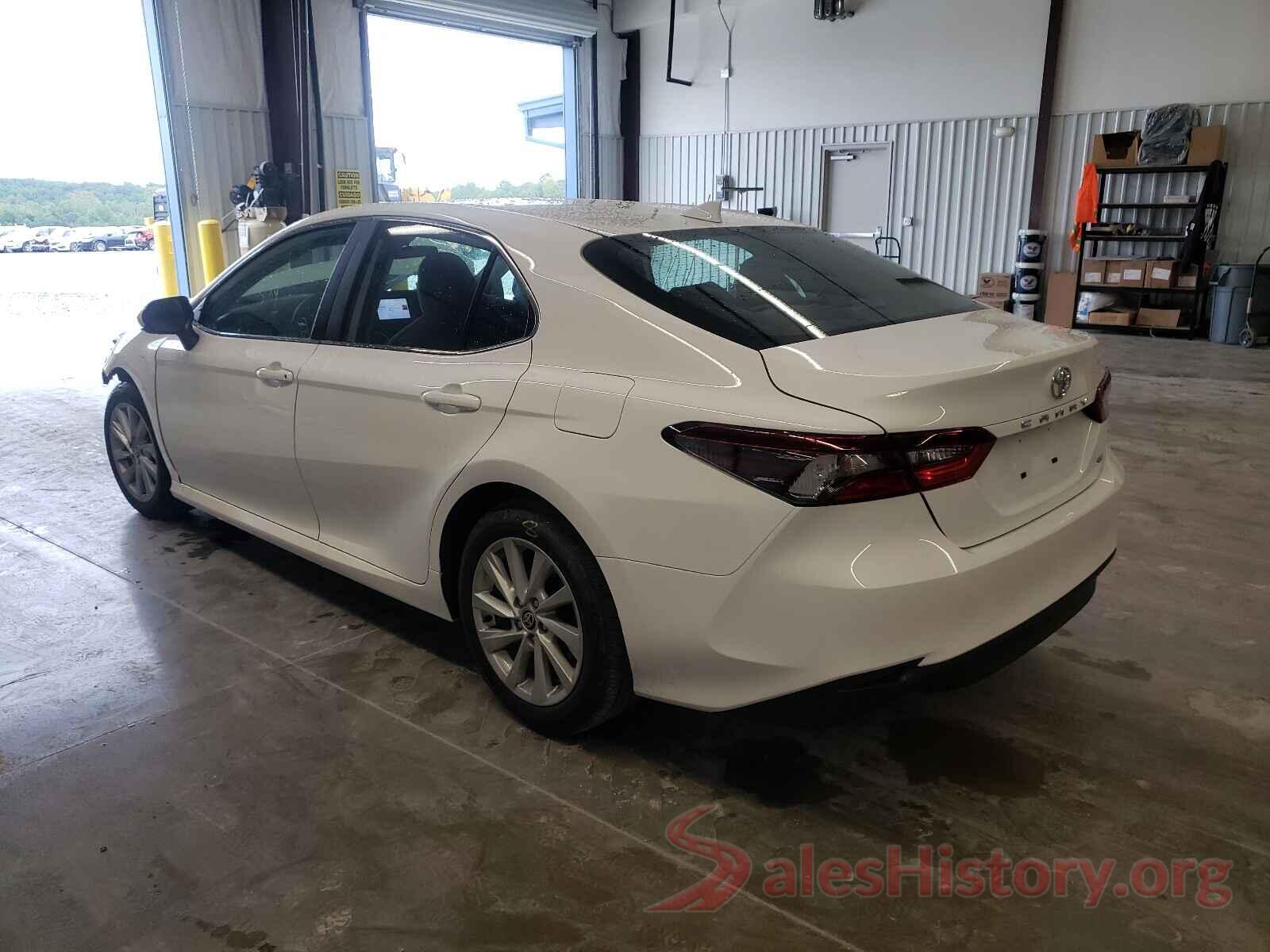 4T1C11AK1MU582376 2021 TOYOTA CAMRY