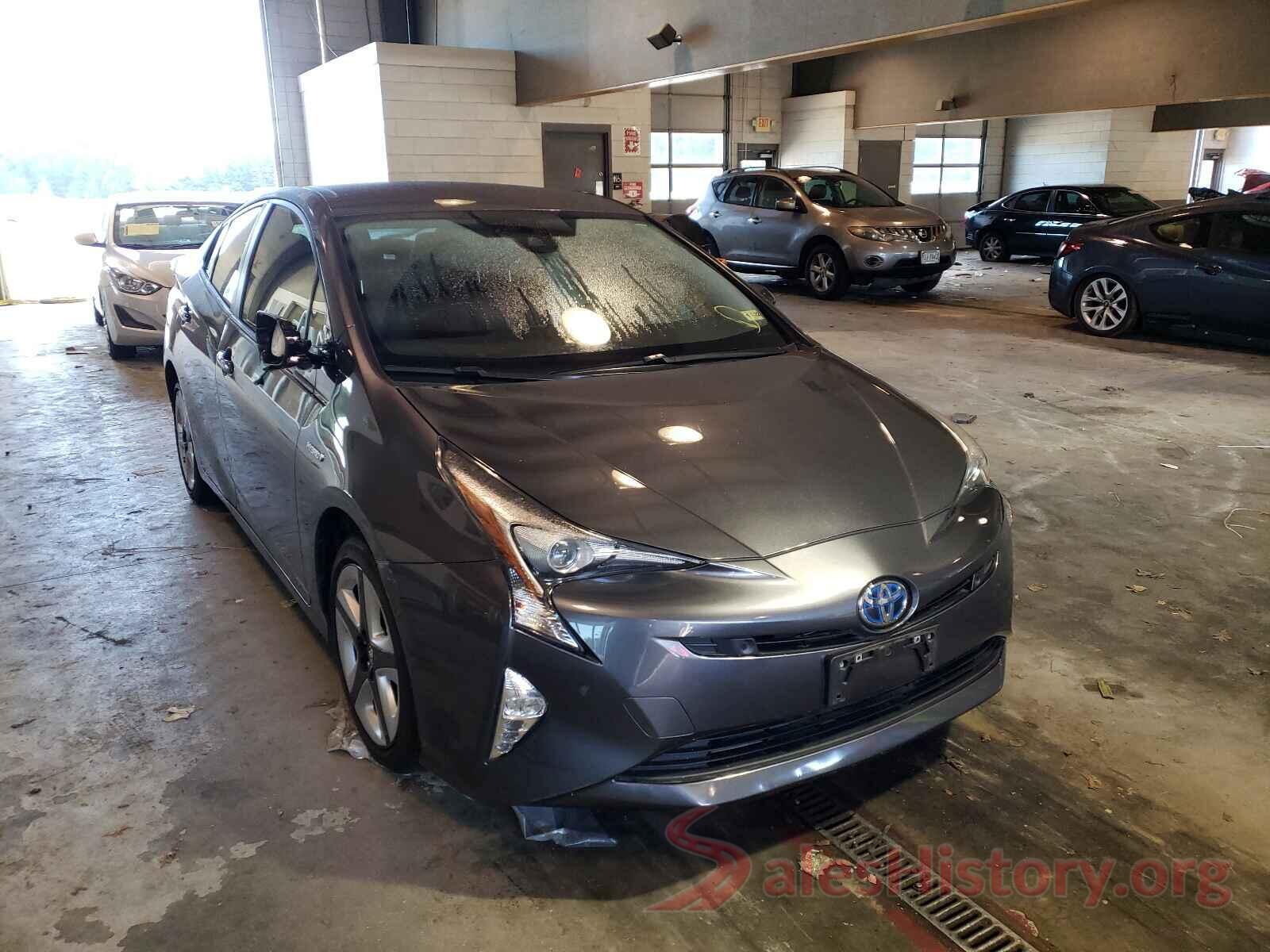 JTDKARFU1J3054637 2018 TOYOTA PRIUS