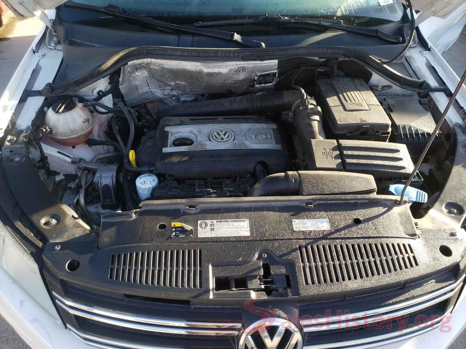 WVGAV7AX7HK026620 2017 VOLKSWAGEN TIGUAN