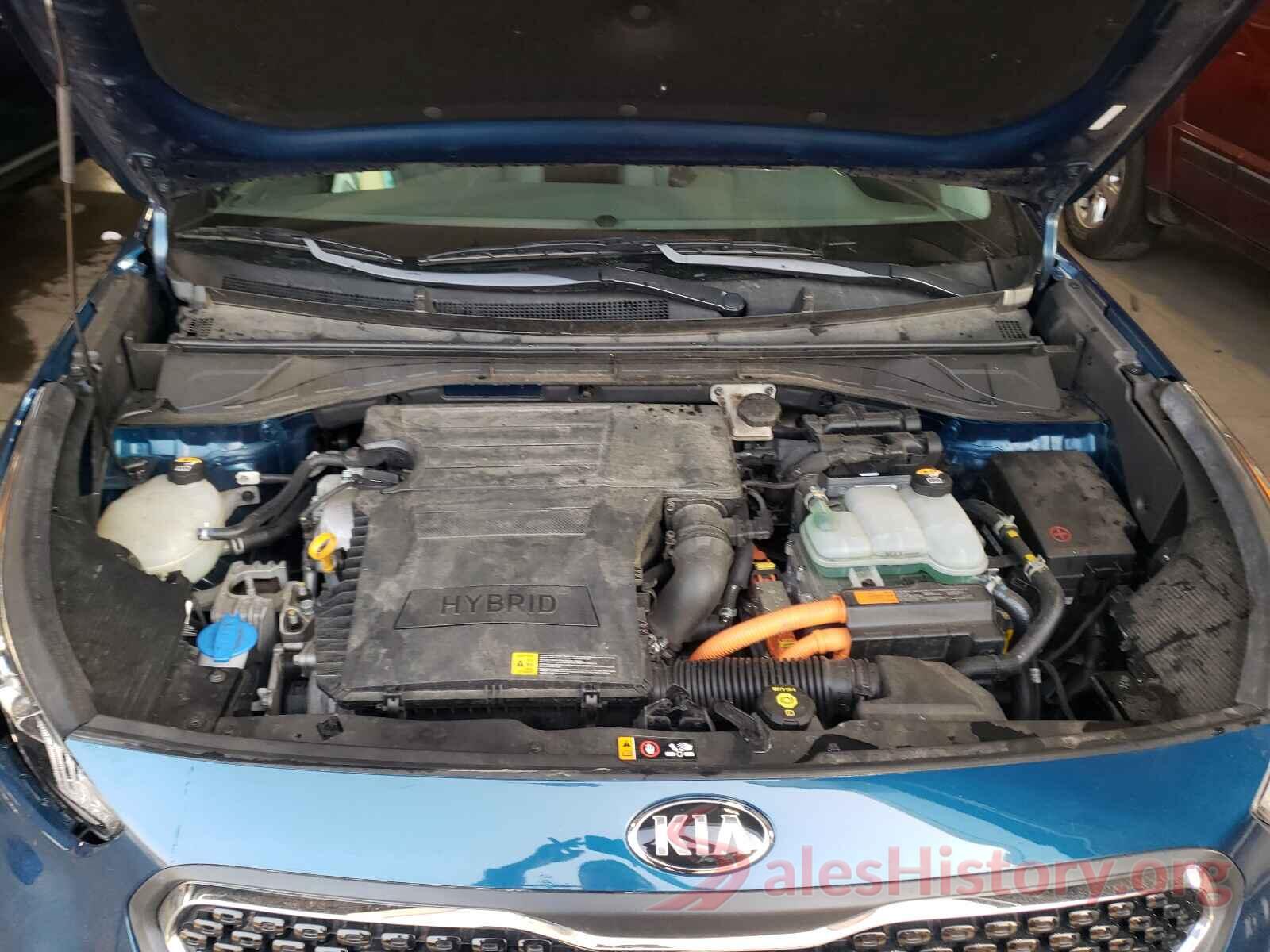 KNDCB3LC3H5049223 2017 KIA NIRO