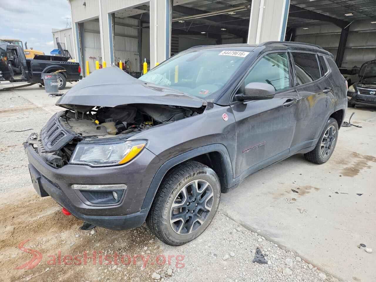3C4NJDDB7KT781353 2019 JEEP COMPASS