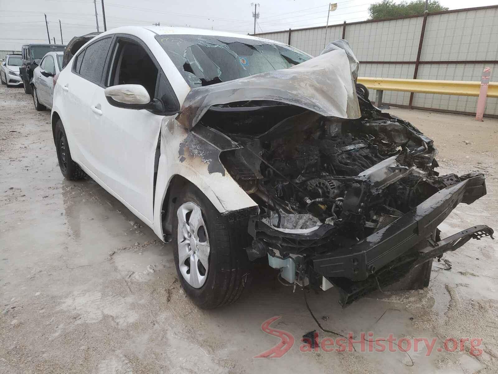 3KPFK4A77HE152481 2017 KIA FORTE