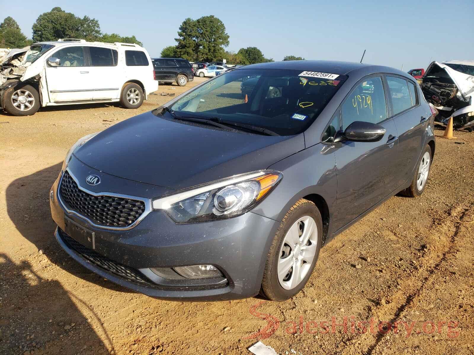 KNAFK5A8XG5584682 2016 KIA FORTE