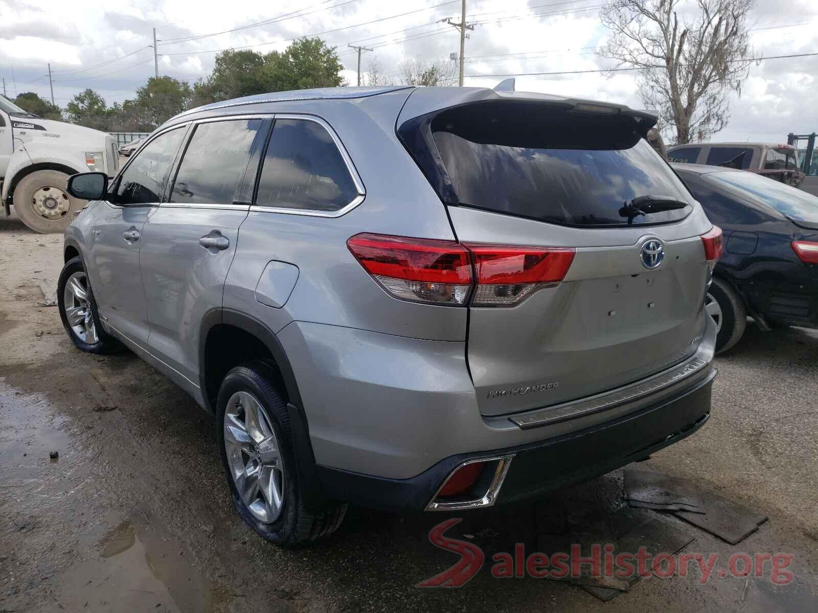 5TDDGRFH8JS045605 2018 TOYOTA HIGHLANDER