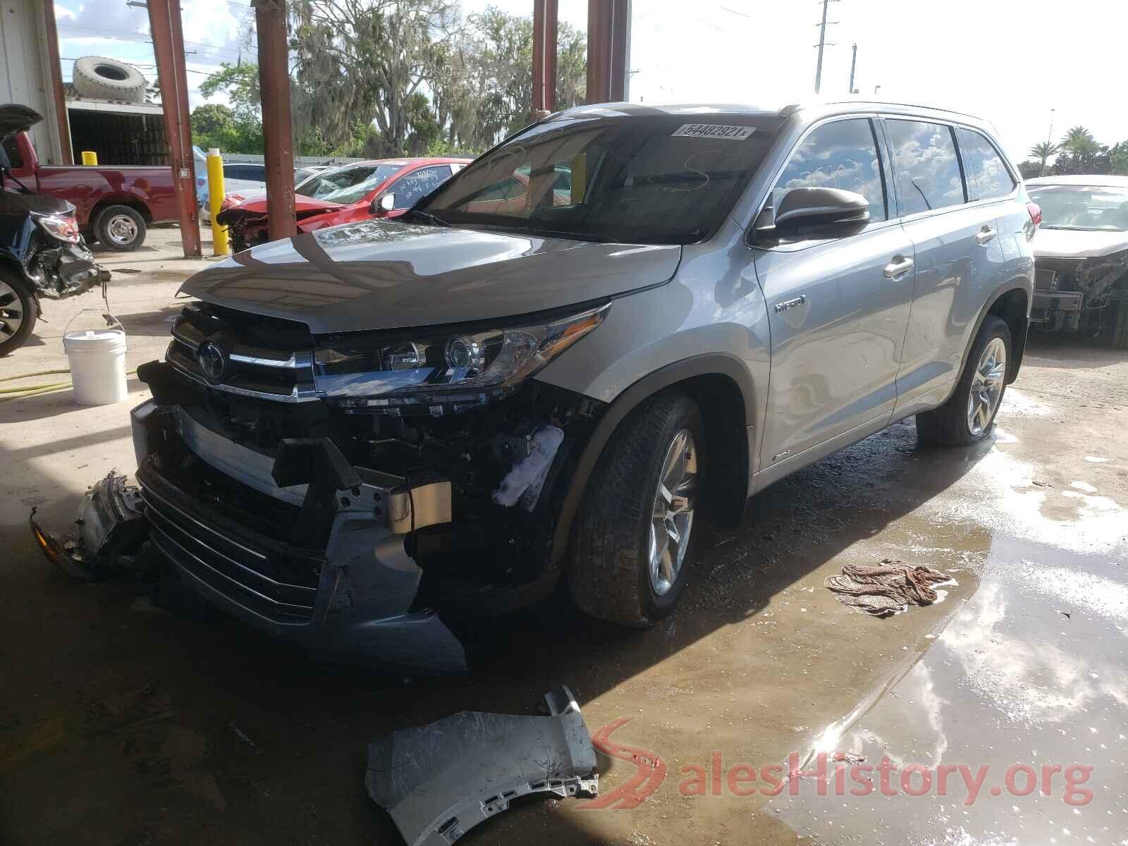 5TDDGRFH8JS045605 2018 TOYOTA HIGHLANDER