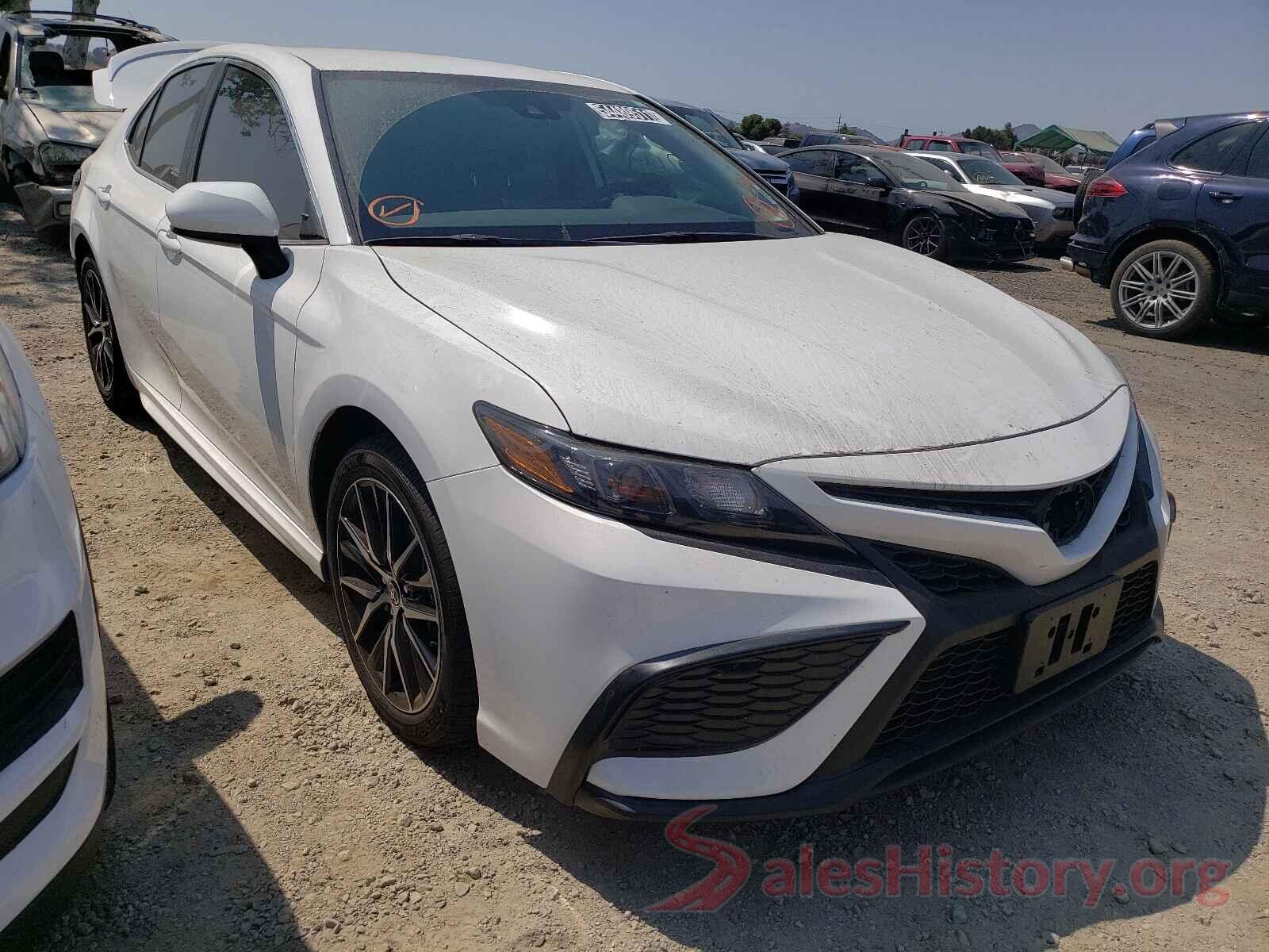 4T1G11AK5MU562584 2021 TOYOTA CAMRY