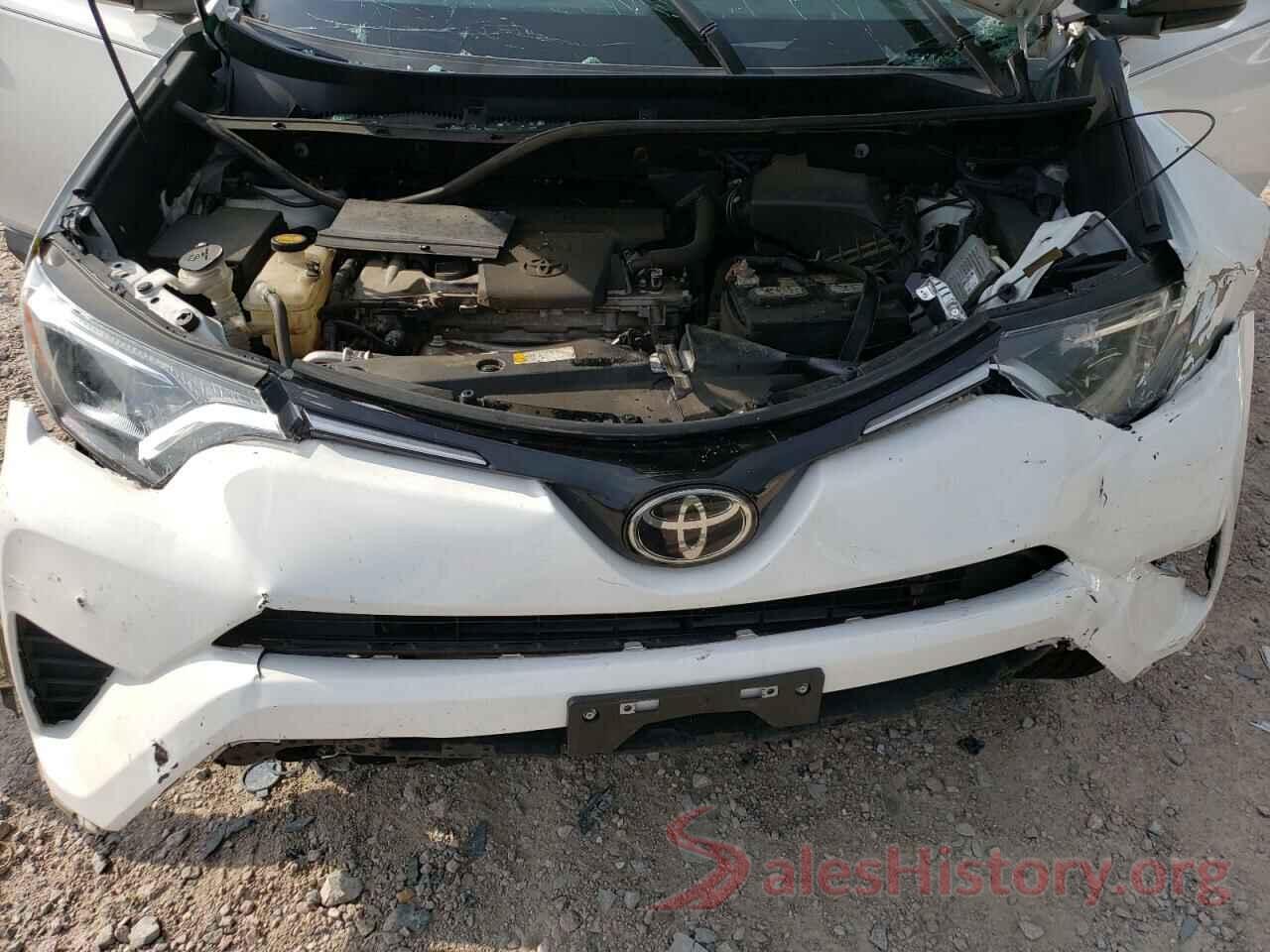 2T3BFREV9JW754236 2018 TOYOTA RAV4