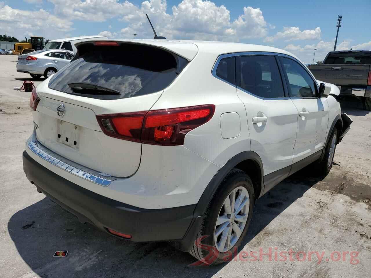 JN1BJ1CP1JW189800 2018 NISSAN ROGUE