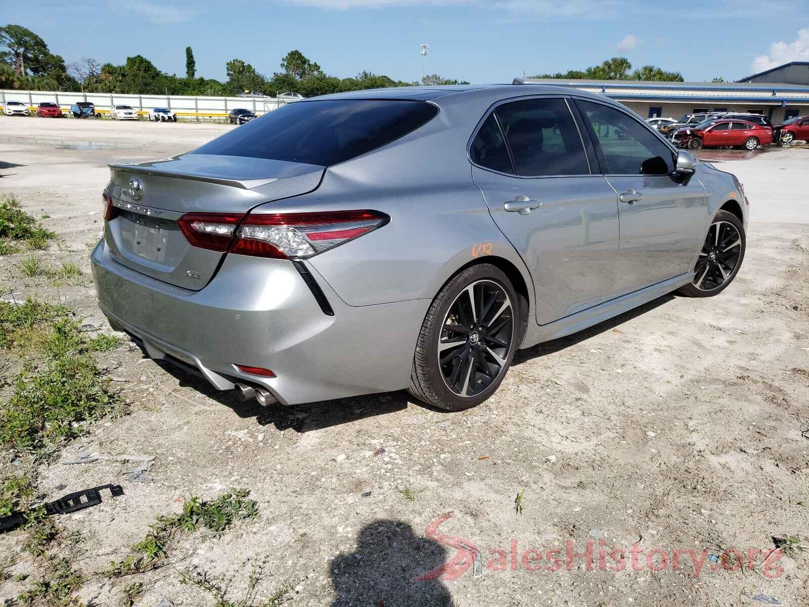 4T1B61HK5JU062339 2018 TOYOTA CAMRY