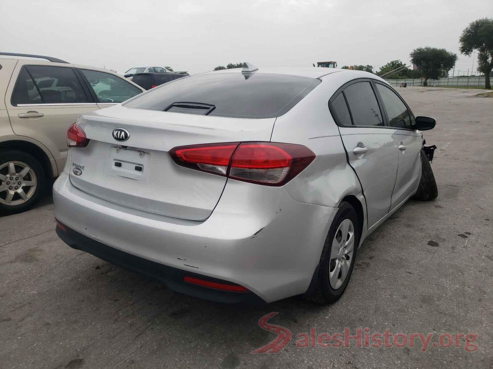 3KPFL4A72JE212573 2018 KIA FORTE