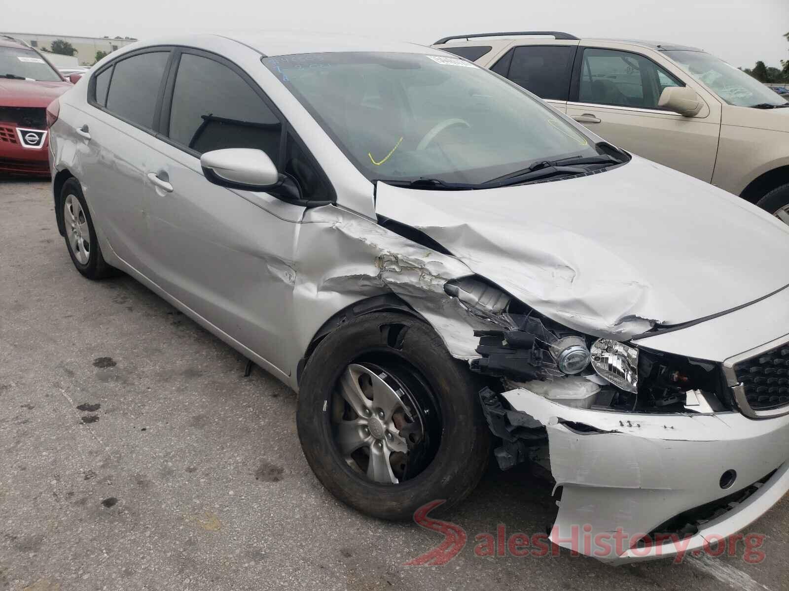 3KPFL4A72JE212573 2018 KIA FORTE