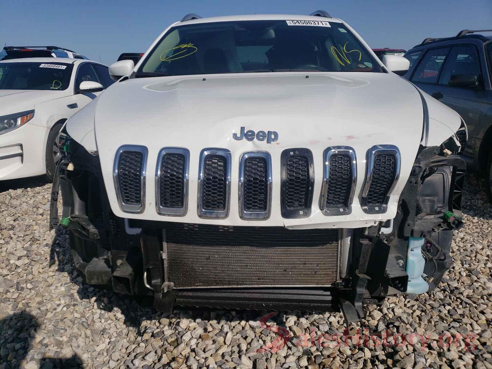 1C4PJMCS8HW589002 2017 JEEP CHEROKEE