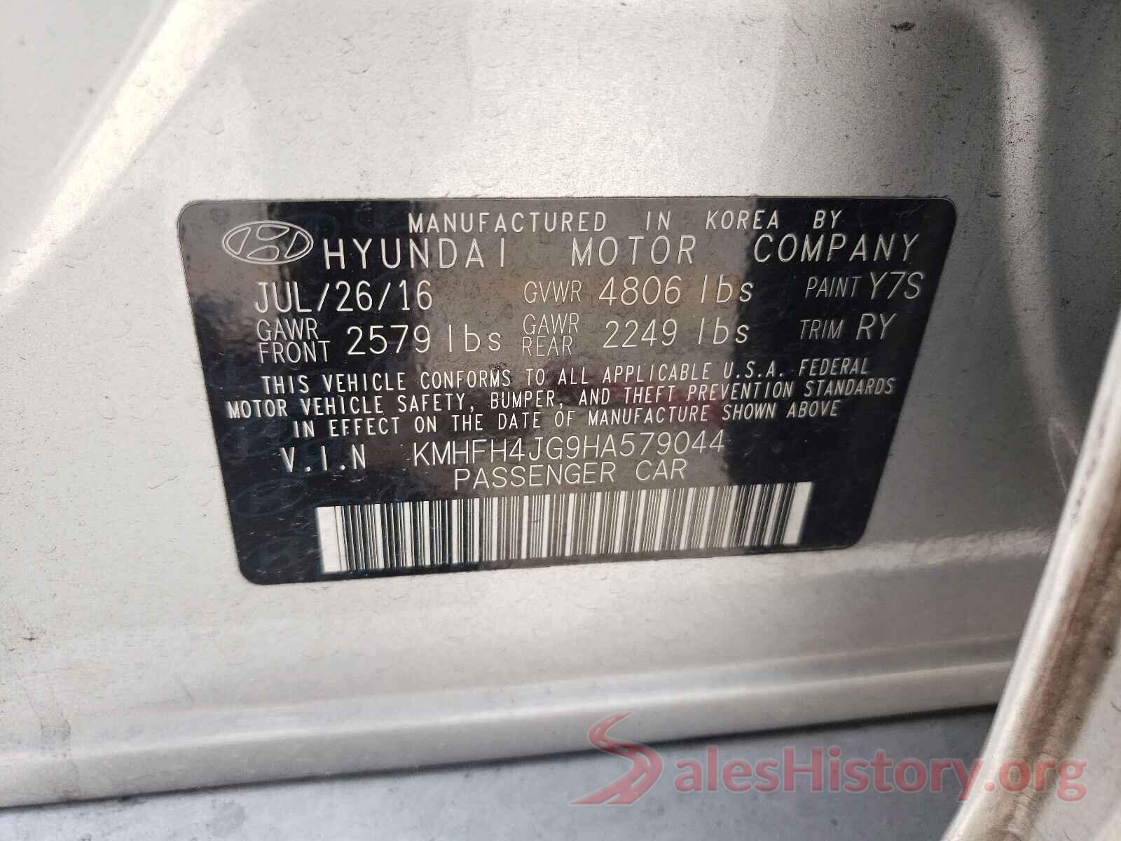 KMHFH4JG9HA579044 2017 HYUNDAI AZERA