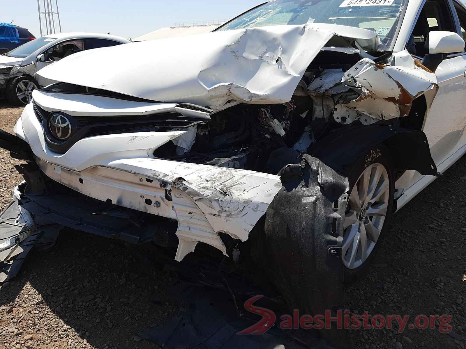 JTNB11HKXJ3037201 2018 TOYOTA CAMRY